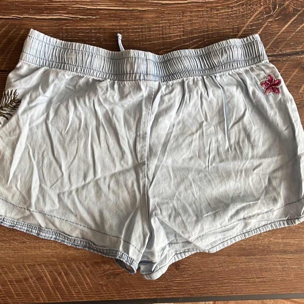 Express High Rise Shorts Size M - Picture 3 of 3